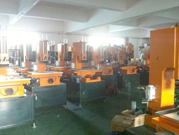 細(xì)孔放電機(jī)安全操作規(guī)程