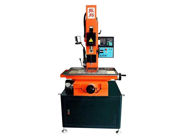 細(xì)孔放電機(jī)使用時(shí)特別注意事項(xiàng)